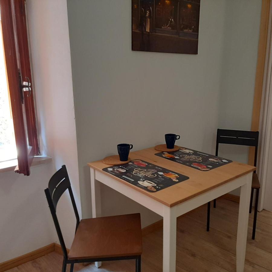 A Casa Di Carla Appartement Sonnino Buitenkant foto
